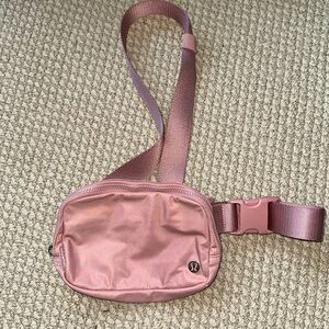 Lululemon crossbody pink